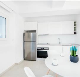 4 bedroom villa with infinity pool and sea view in Perithia, Corfu, sleeps 9